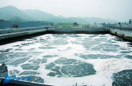 【聚焦兩會(huì)】全國人大代表?xiàng)詈憧。杭訌?qiáng)環(huán)境保護(hù)建設(shè)美麗鄉(xiāng)村